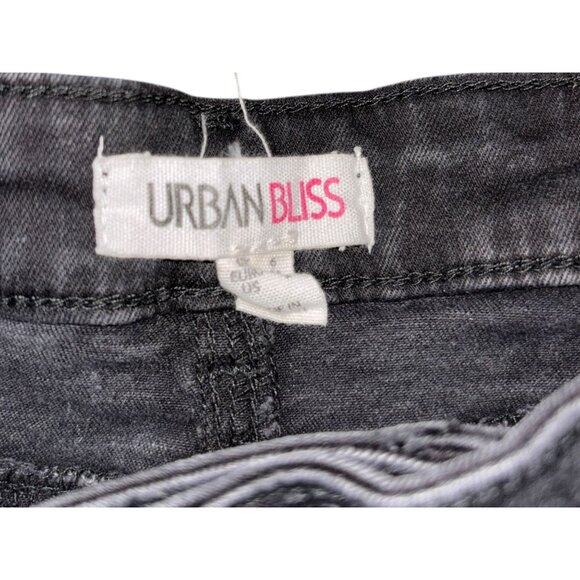 Urban Bliss Size 2 Black Wash Skinny Jeans - Picture 4 of 5